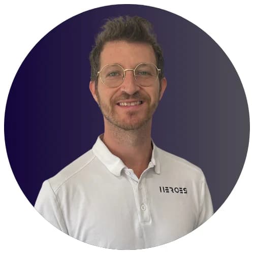 Om - Heroes Services team member